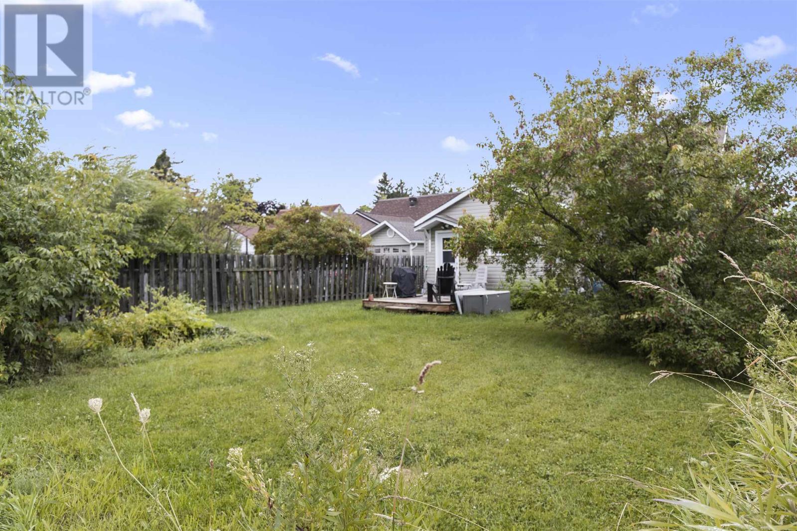 138 Bellevue Ave - 21