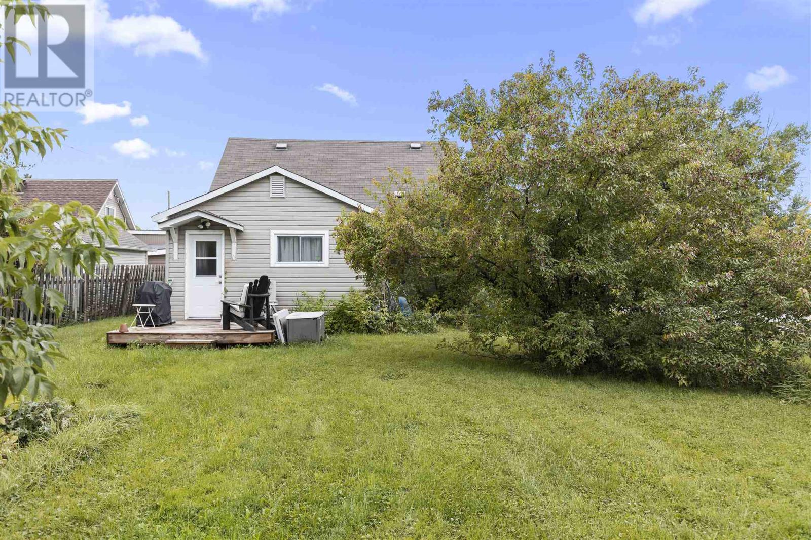138 Bellevue Ave - 22