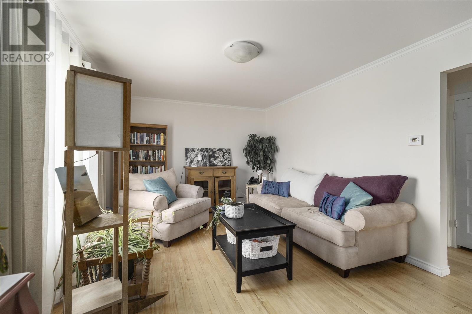 138 Bellevue Ave - 4