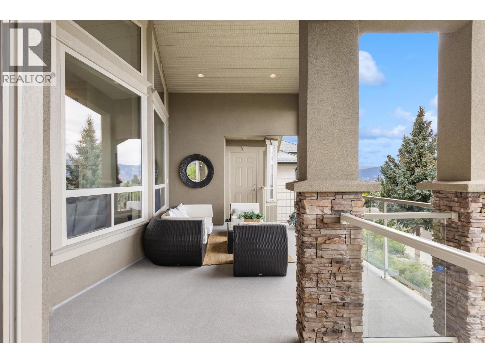679 Devonian Avenue, Kelowna
