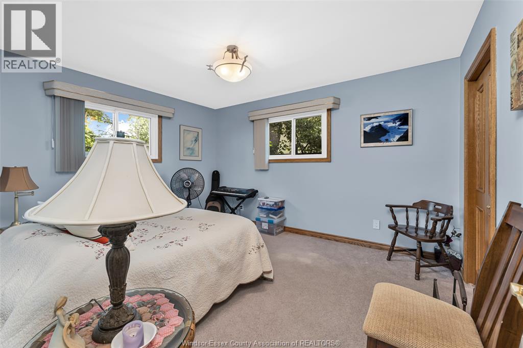 1824 ERIE AVENUE - 23