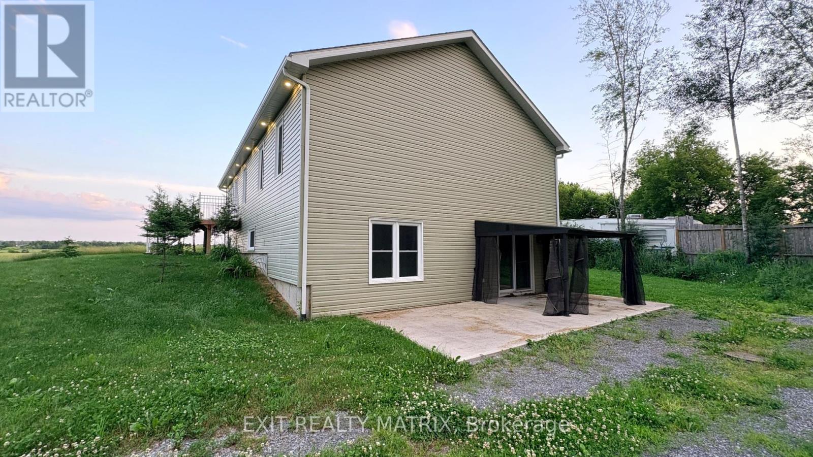 21992 BEAUCHAMP DRIVE - 35