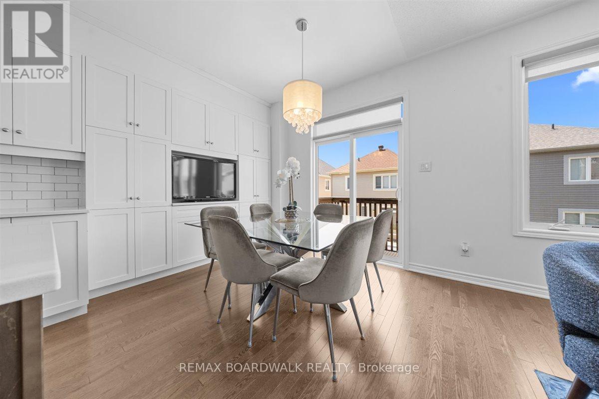 446 MEADOWBREEZE DRIVE - 11