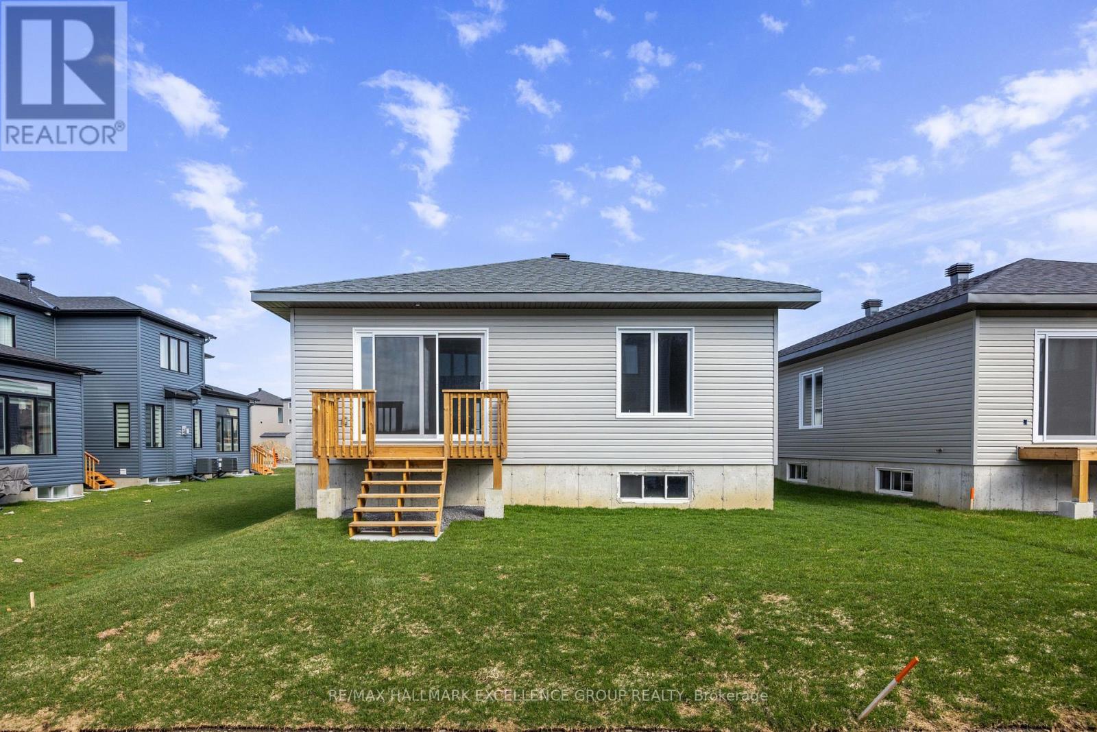 1117 BRONZE (LOT 105) AVENUE - 46