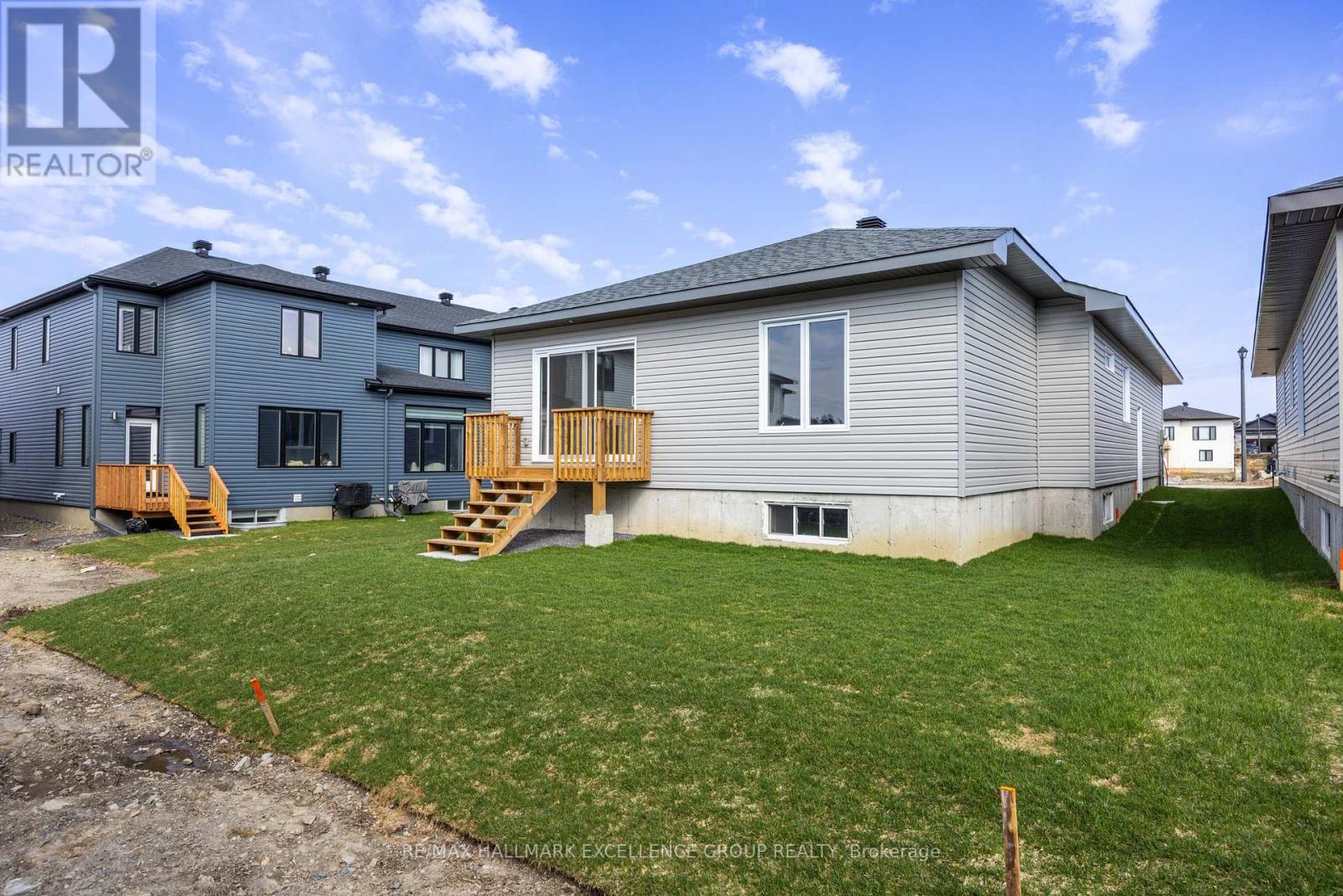 1117 BRONZE (LOT 105) AVENUE - 49