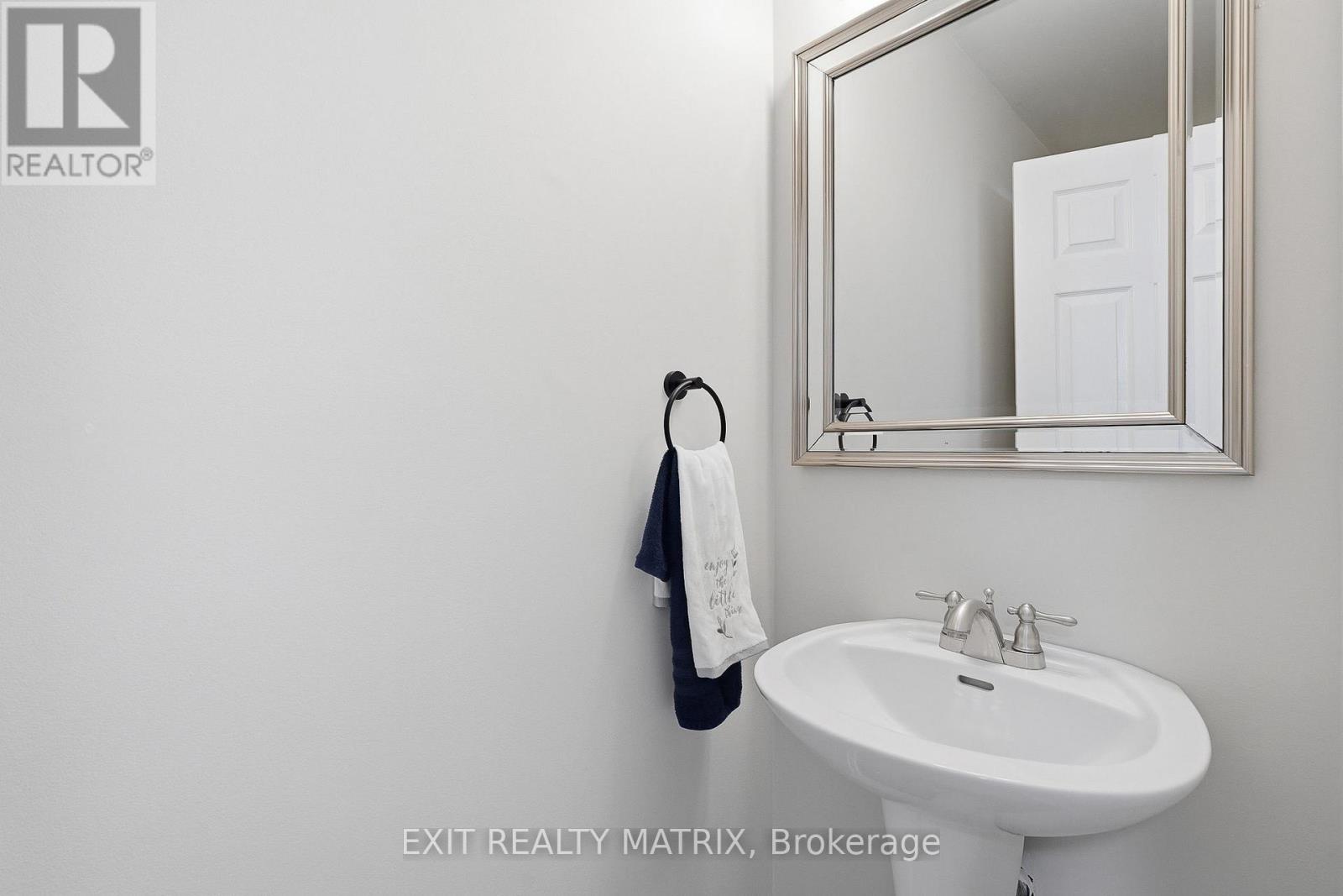 2 Bed, 3 Bath House for Sale in Russell – 49 FORGET STREET, Russell – MLS# X13520216 - Image 15