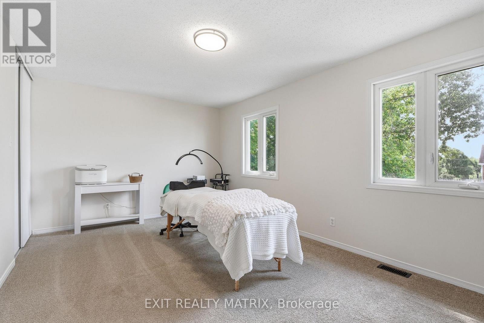 2 Bed, 3 Bath House for Sale in Russell – 49 FORGET STREET, Russell – MLS# X13520216 - Image 20