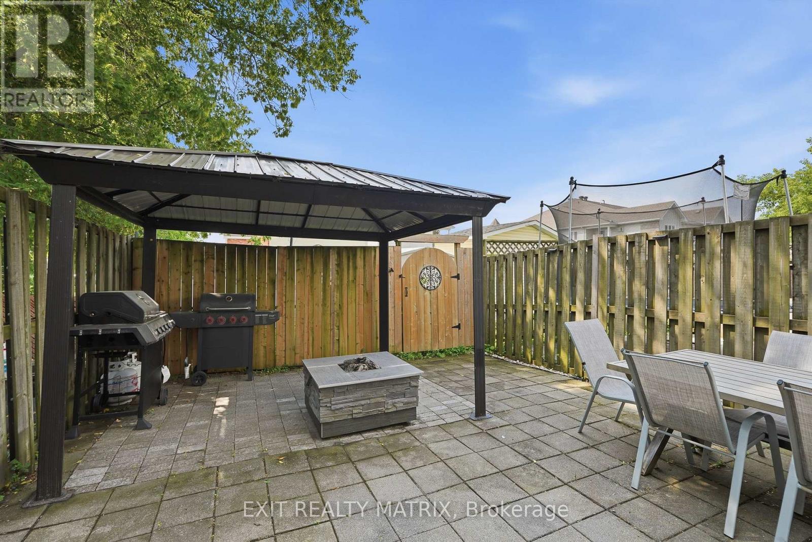 2 Bed, 3 Bath House for Sale in Russell – 49 FORGET STREET, Russell – MLS# X13520216 - Image 29