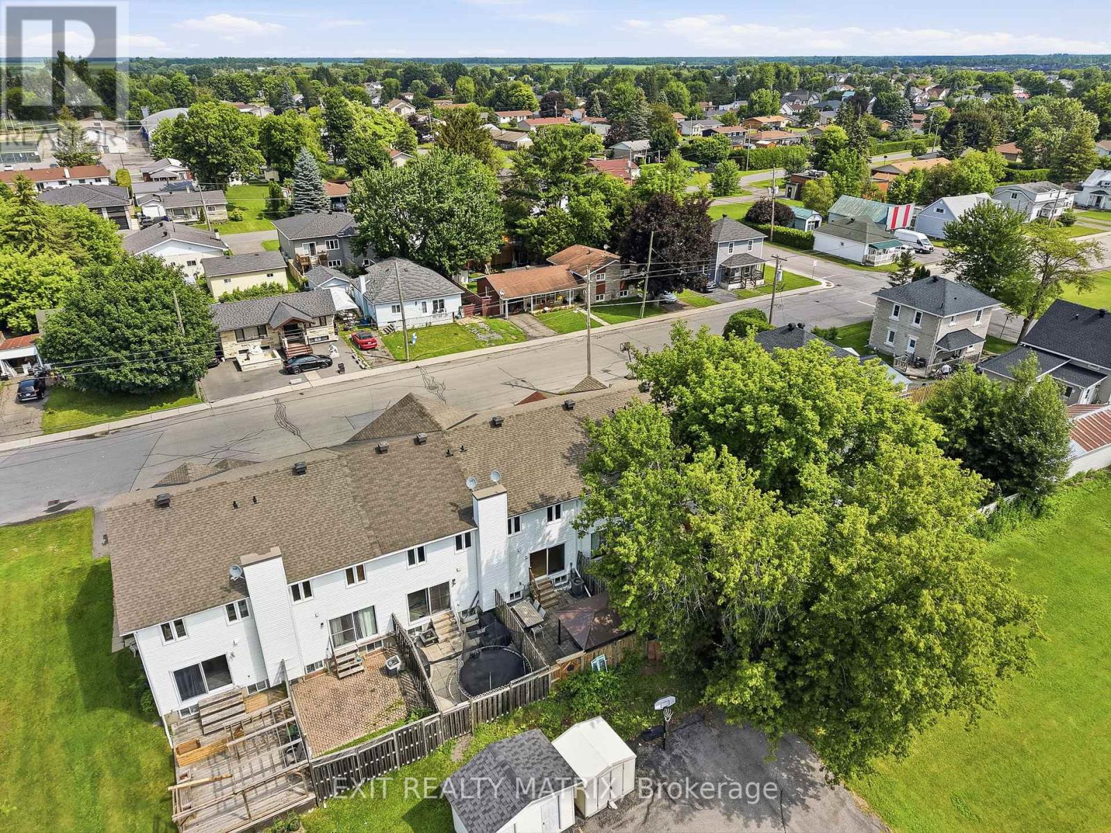2 Bed, 3 Bath House for Sale in Russell – 49 FORGET STREET, Russell – MLS# X13520216 - Image 33