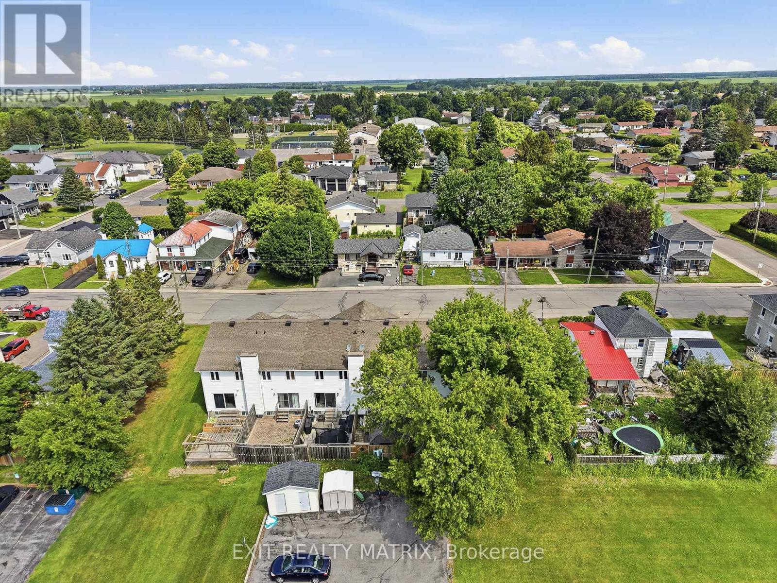 2 Bed, 3 Bath House for Sale in Russell – 49 FORGET STREET, Russell – MLS# X13520216 - Image 34