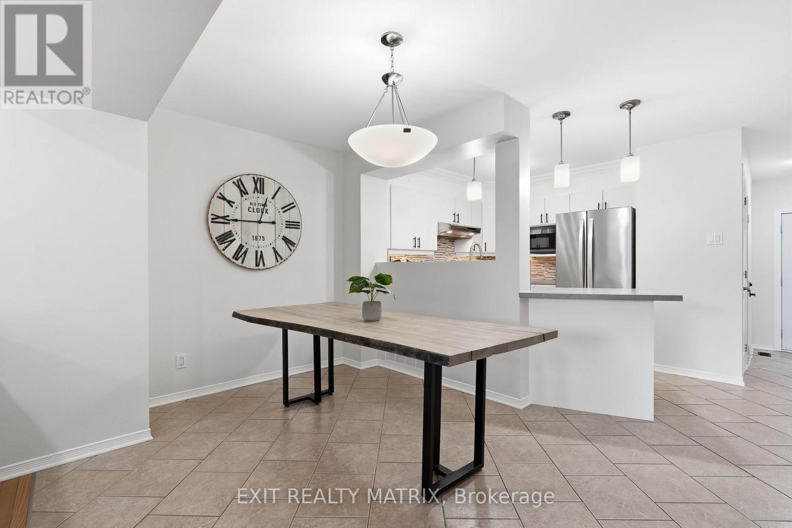 2 Bed, 3 Bath House for Sale in Russell – 49 FORGET STREET, Russell – MLS# X13520216 - Image 8