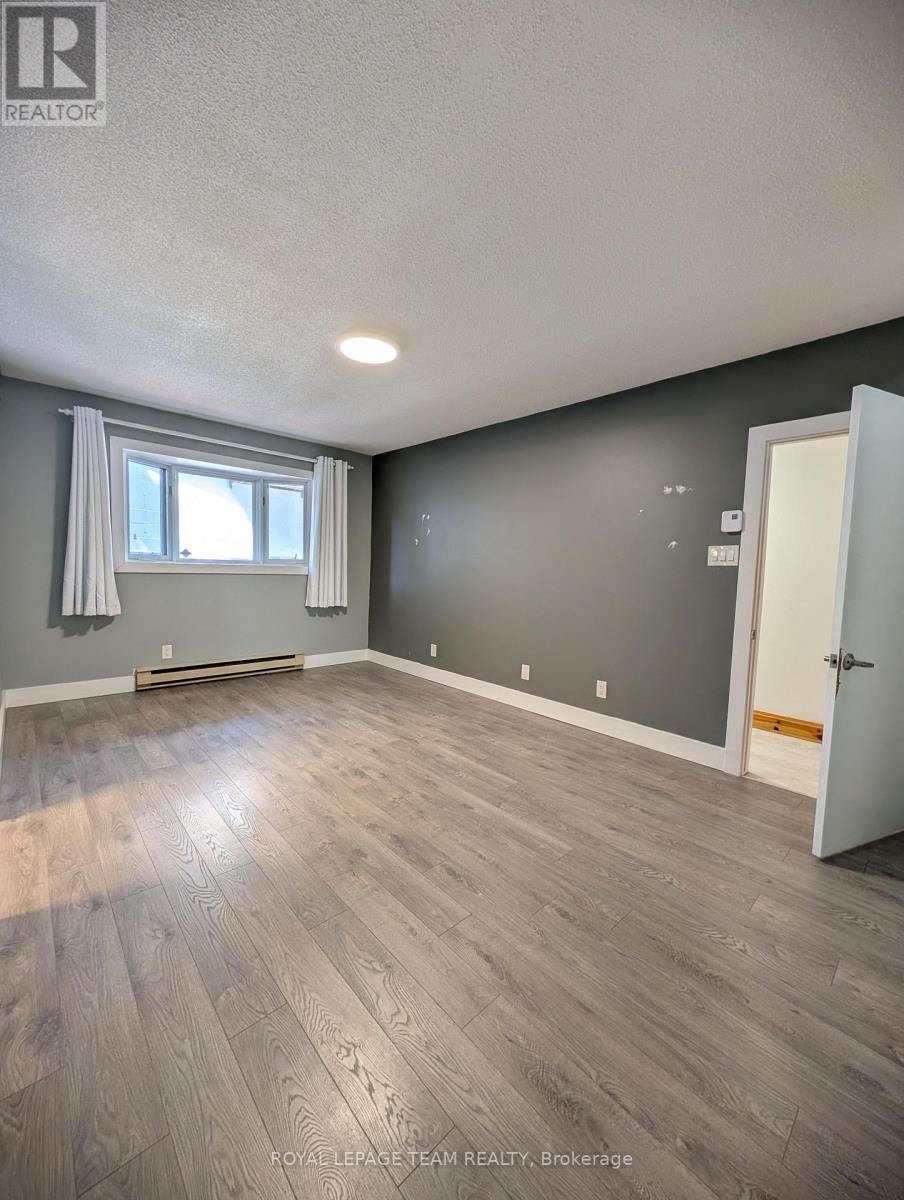 2 Bed, 1 Bath Multi-Family for Rent in Ottawa – UNIT 1 – 44 SPADINA AVENUE, Ottawa – MLS# X13520356 - Image 12