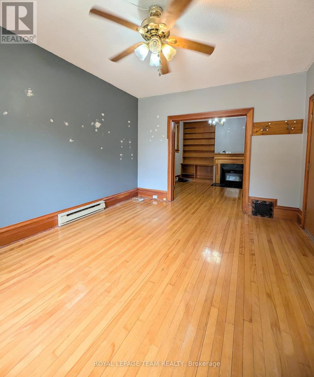 Front living room facing back