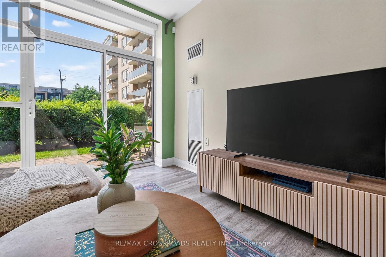 #183 650 LAWRENCE AVENUE W - Image 12