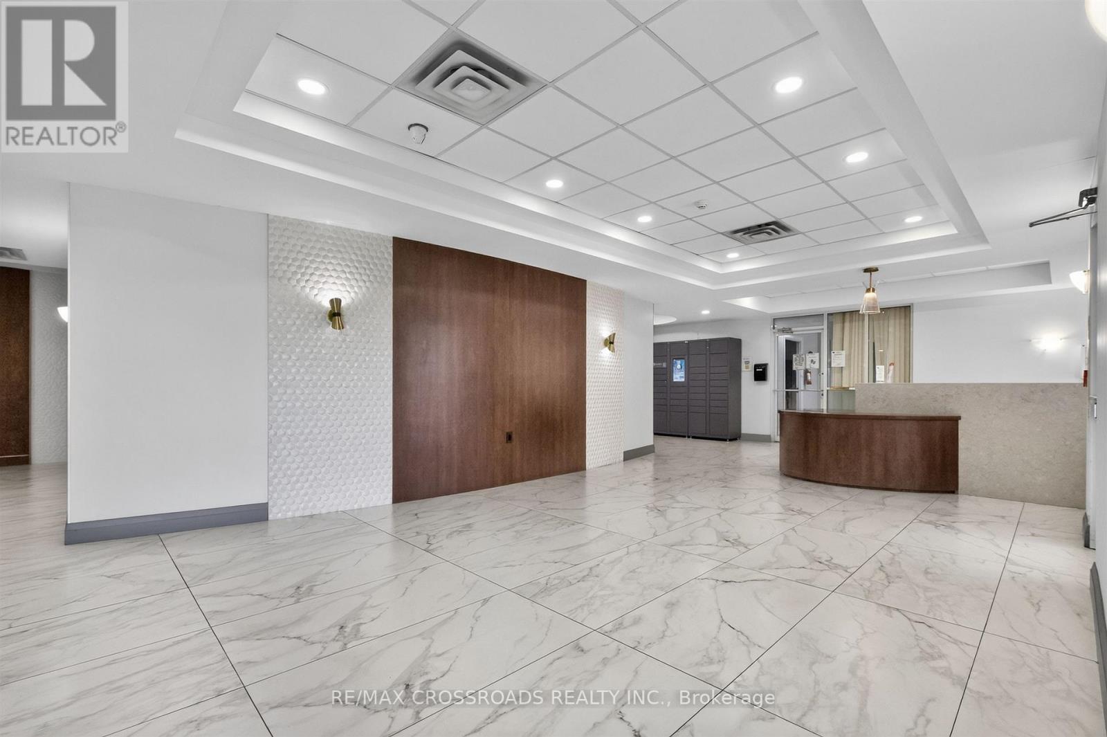 #183 650 LAWRENCE AVENUE W - 23