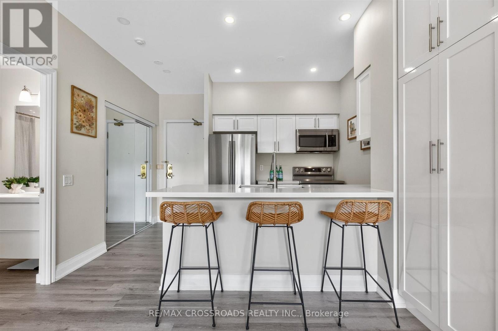 #183 650 LAWRENCE AVENUE W - 8
