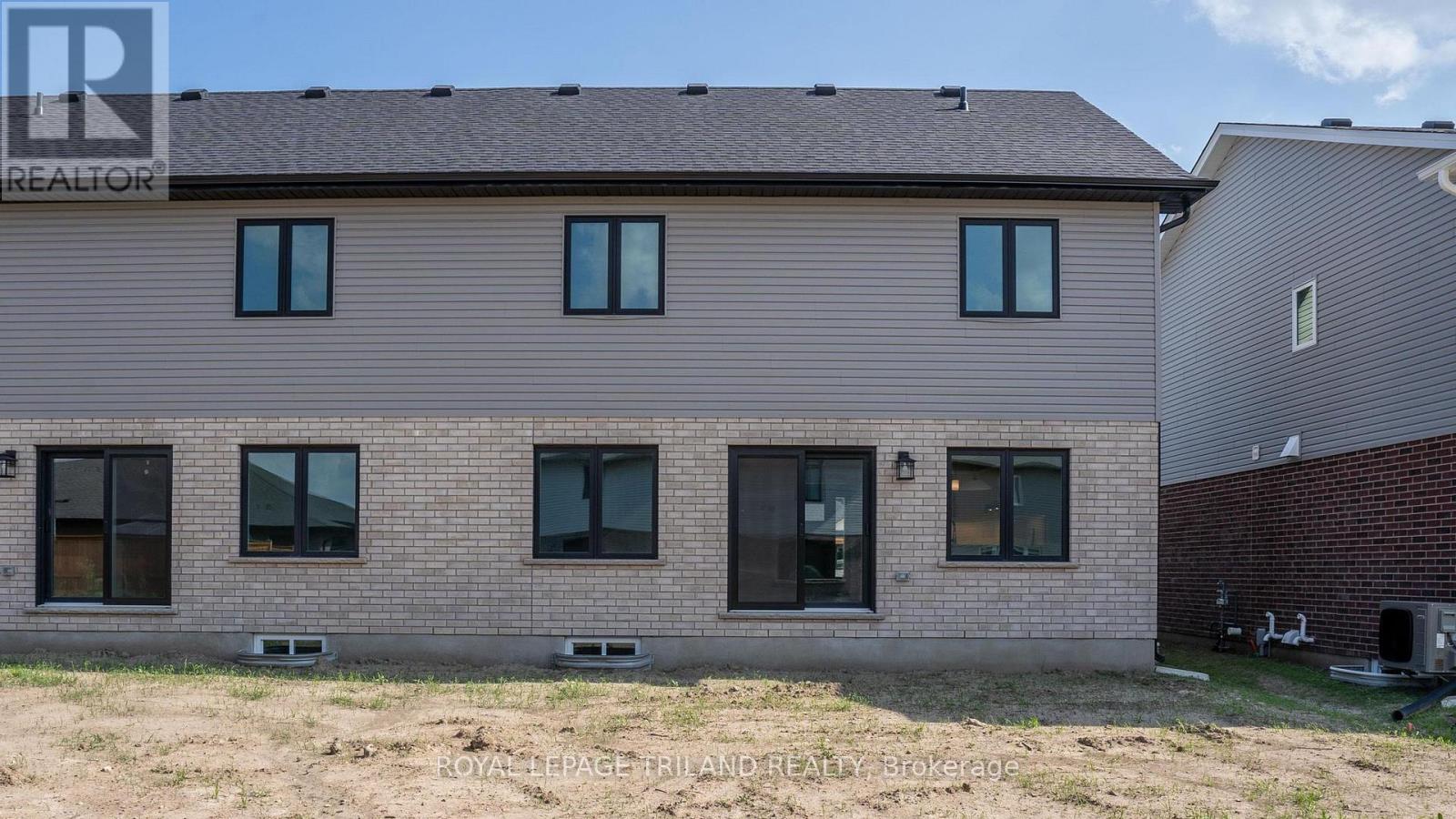 118 STYLES DRIVE - 18