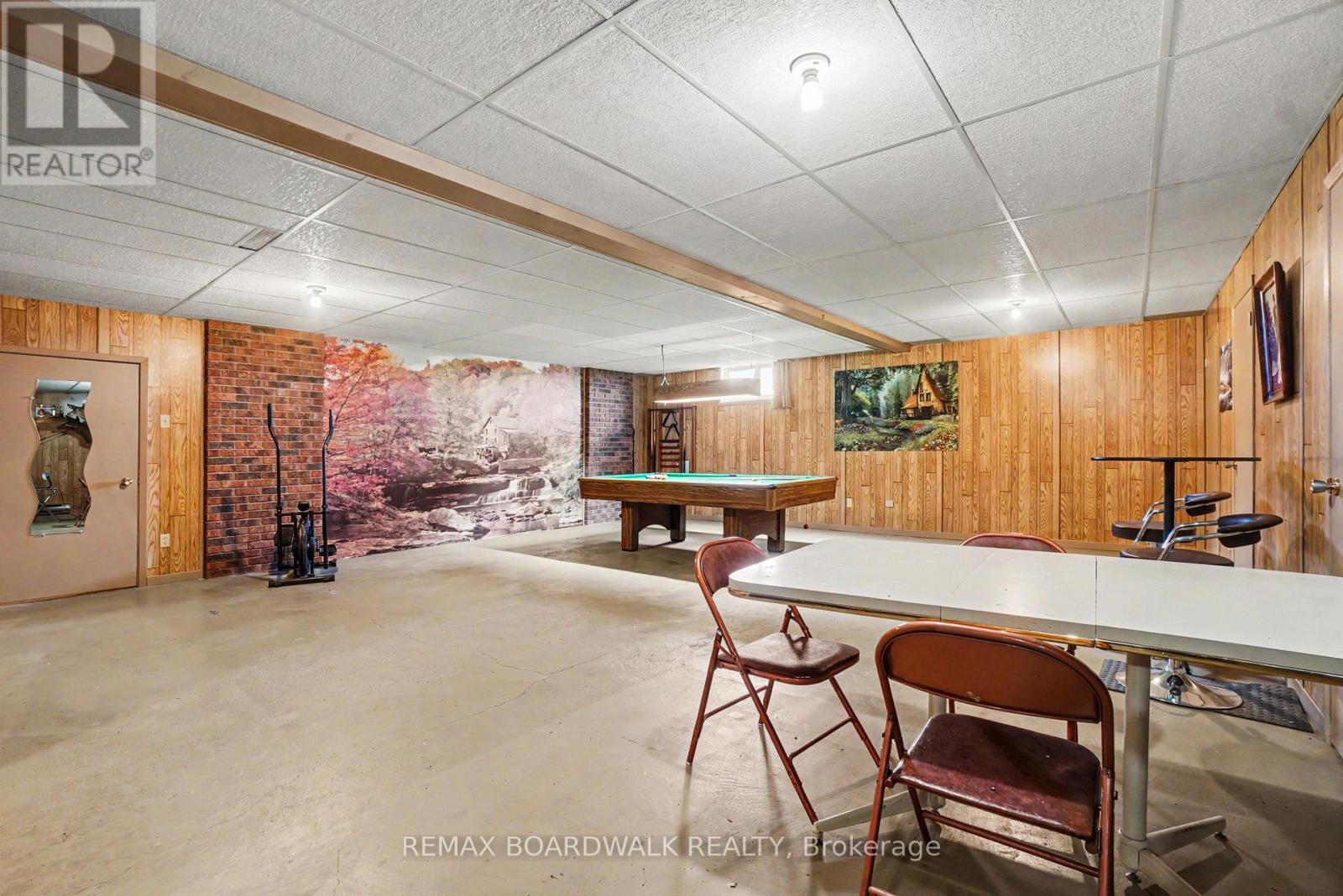 1525 ROUTE 900 W - 24