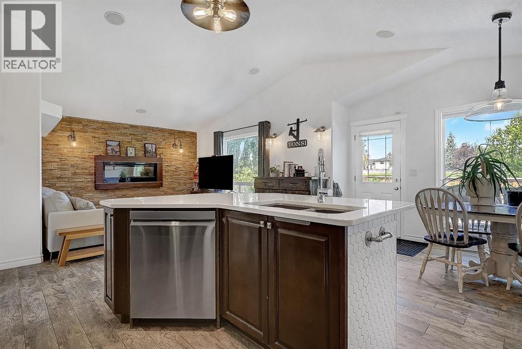 8842 115 Avenue - photo 4
