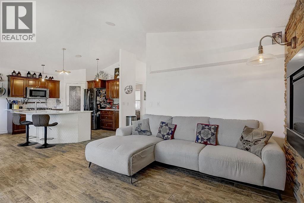 8842 115 Avenue — photo 7