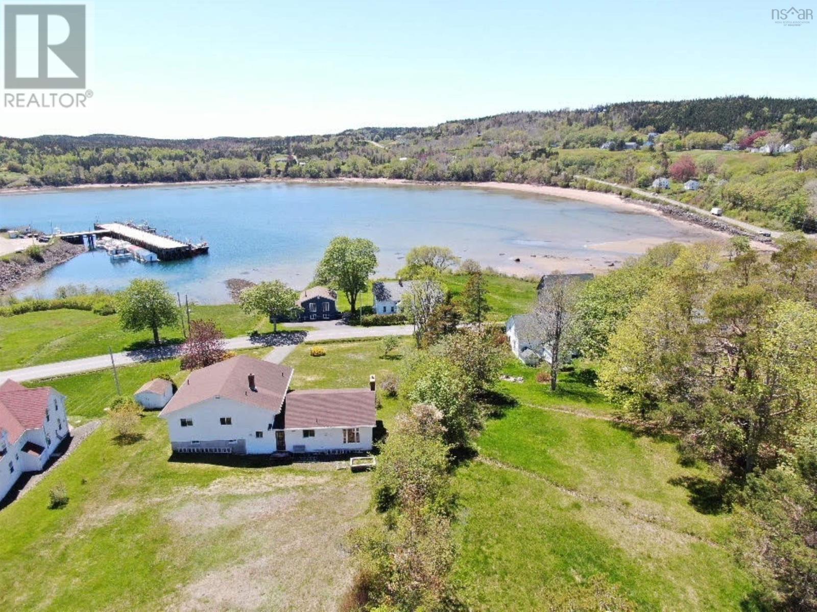 445 Sandy Cove Road - 4