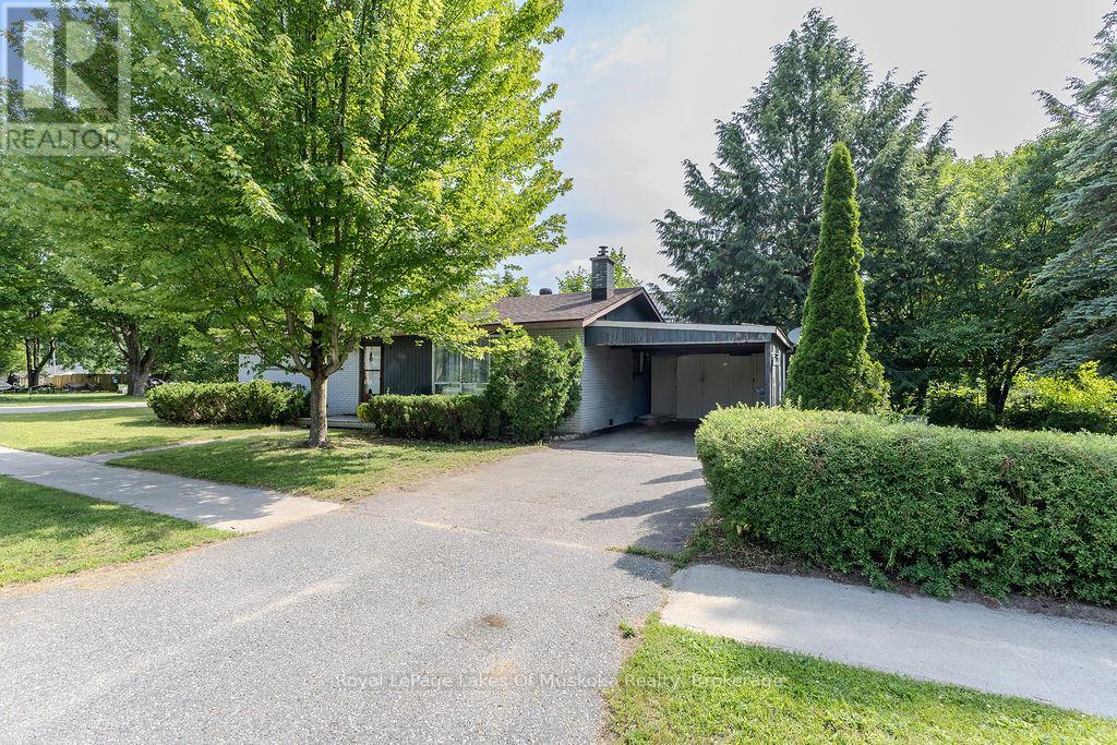 880 SARAH STREET N - 37