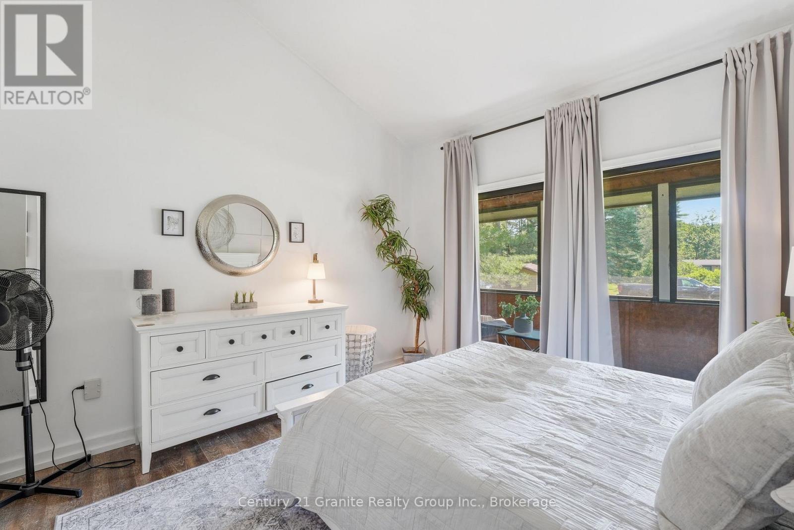 1012 SHETLAND ROAD - Image 17