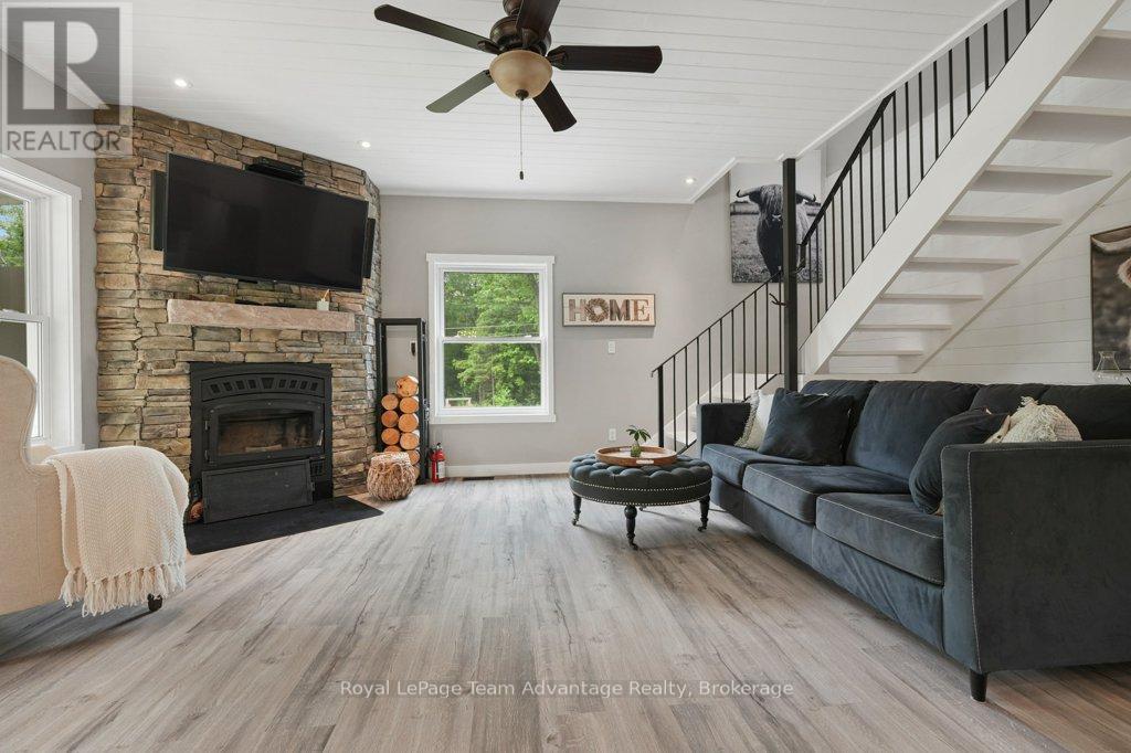 558 518 HIGHWAY - Image 14