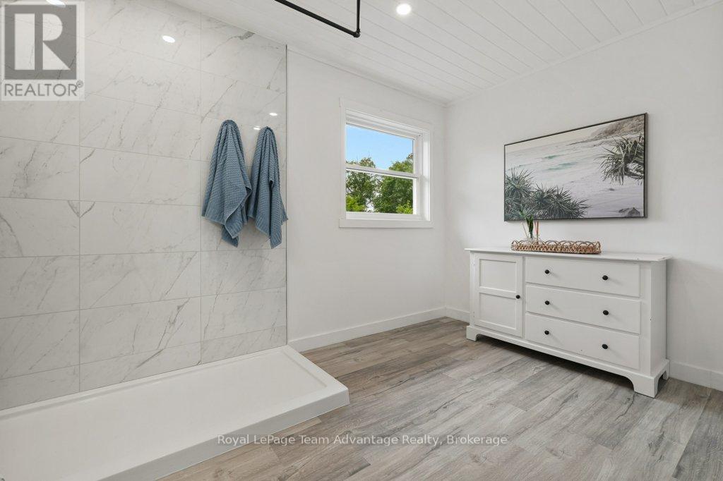558 518 HIGHWAY - Image 26