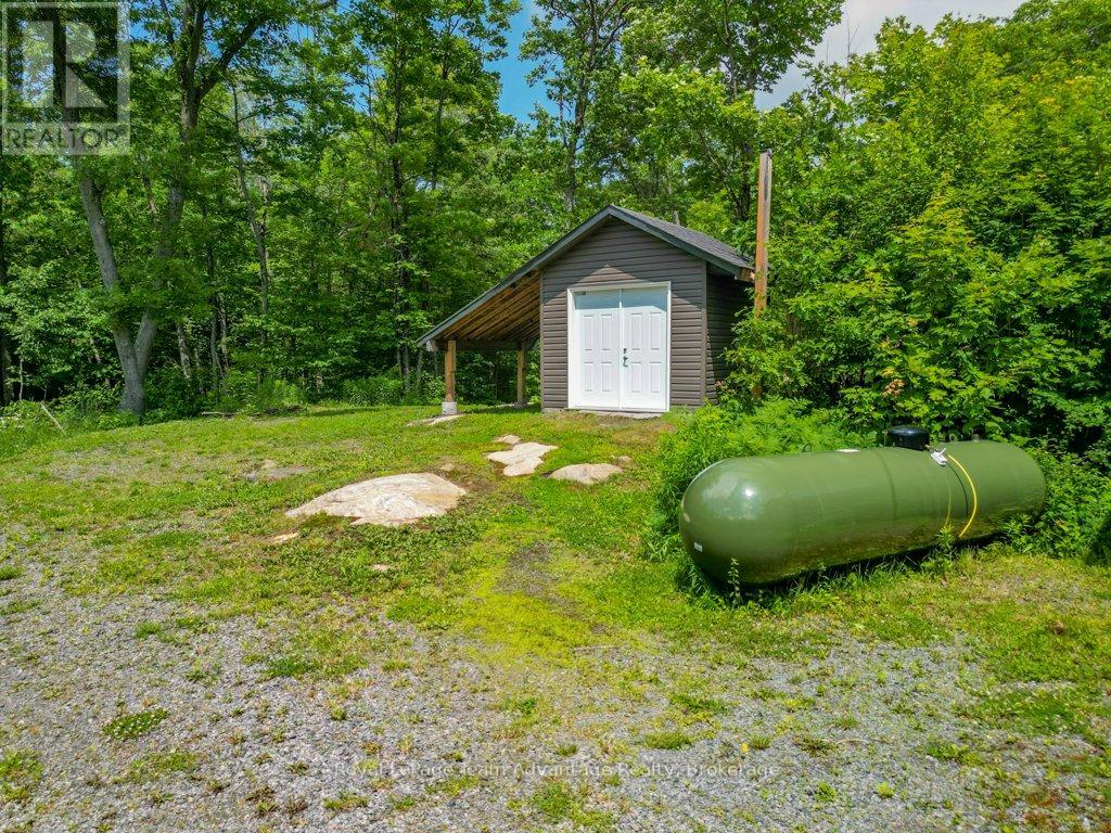 558 518 HIGHWAY - Image 39