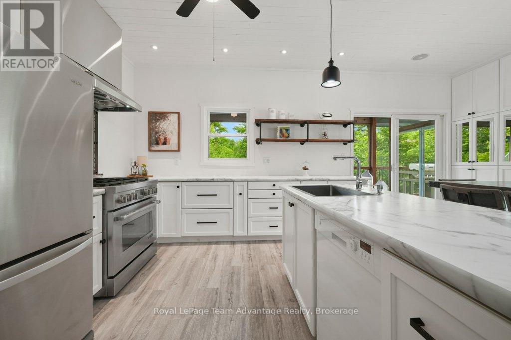 558 518 HIGHWAY - Image 9