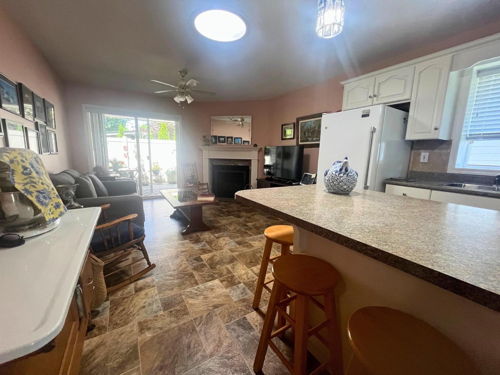 2 Bed, 2 Bath House for Sale in Chilliwack – 18 46485 AIRPORT ROAD, Chilliwack Proper South – MLS# R3137212 - Image 12