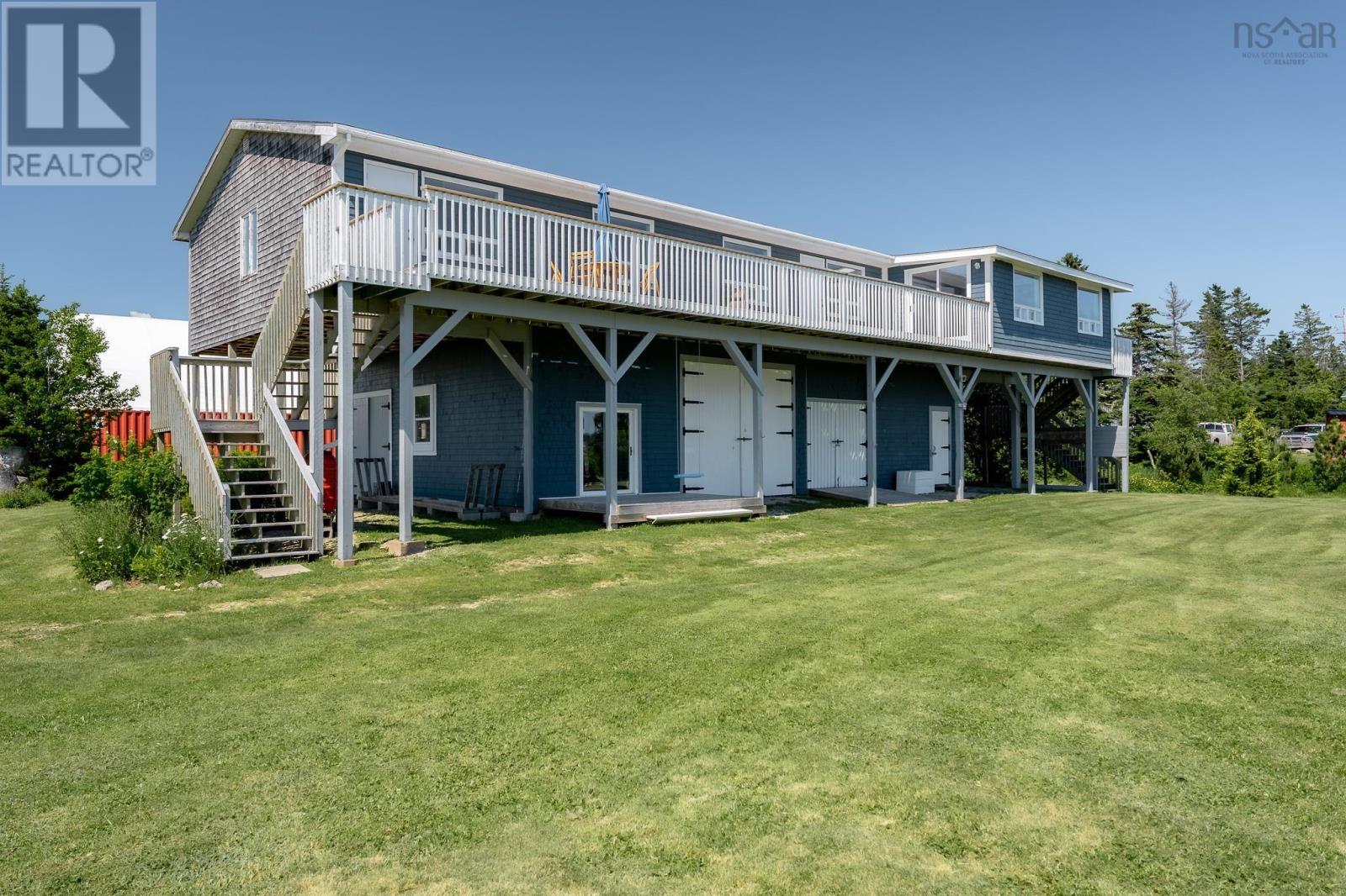 5264 & 5266 Highway 329 - 38