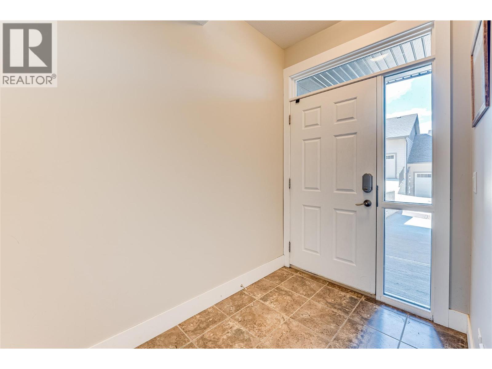 #4 995 Mt. Ida Drive - 29