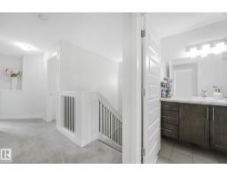556 Merlin Ld Nw, Edmonton, AB T5S0L9 Photo 30