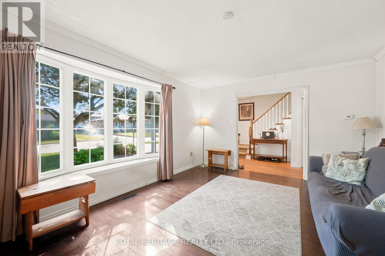 2 BELTON COURT - 10