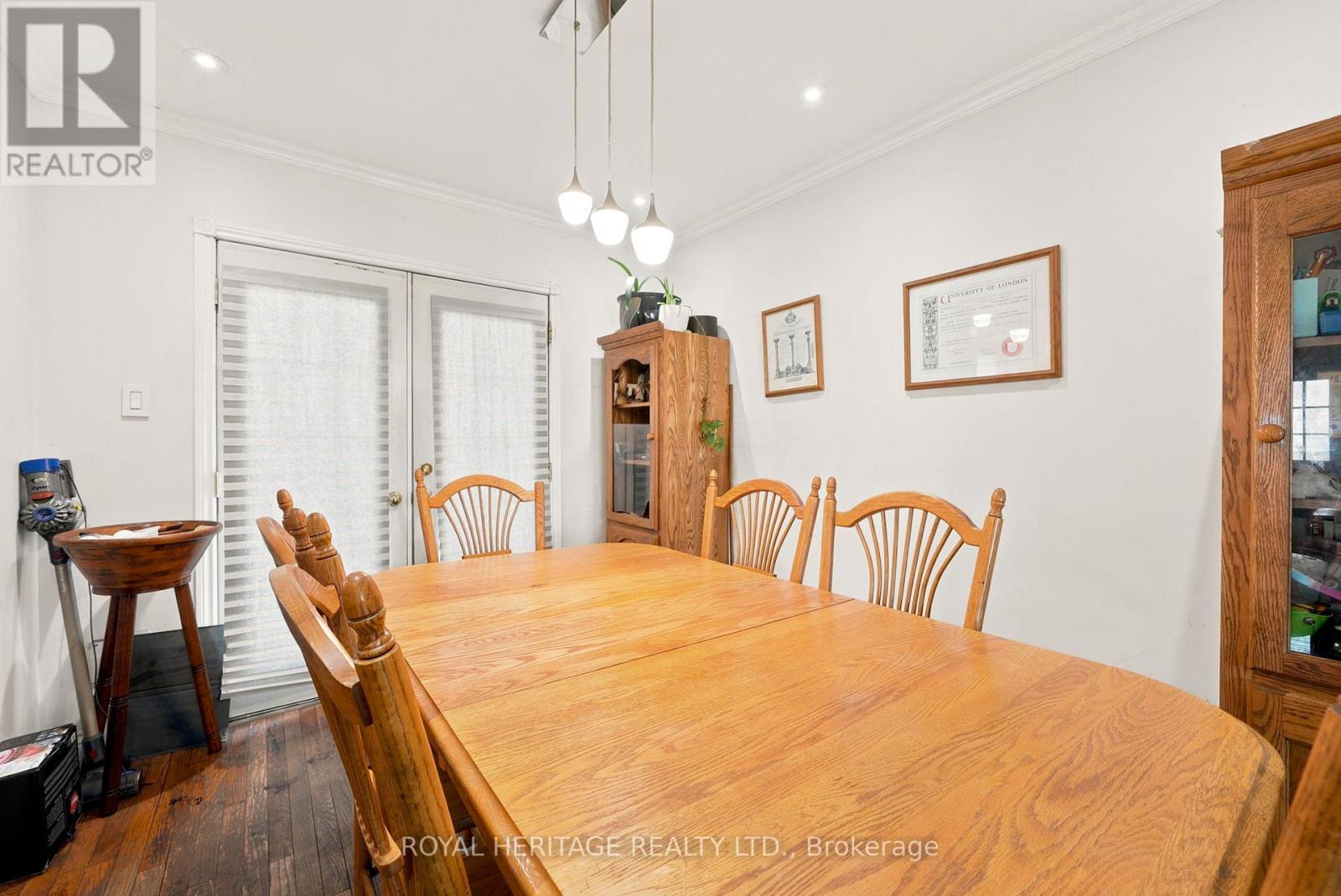2 BELTON COURT - 14