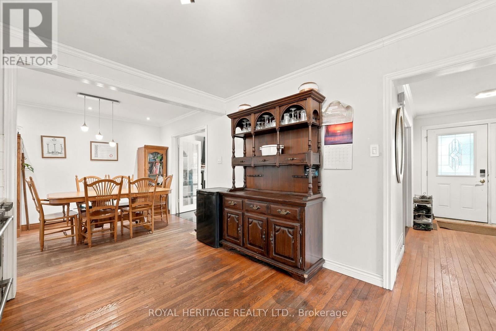 2 BELTON COURT - 17