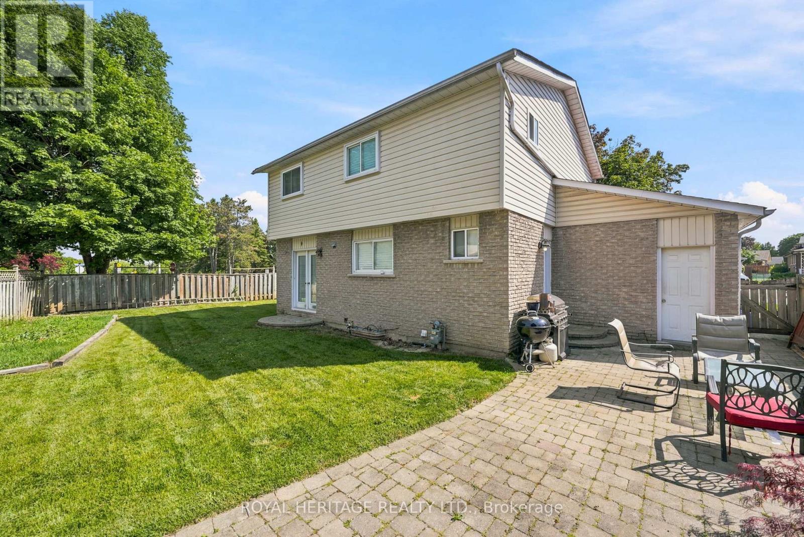 2 BELTON COURT - 33