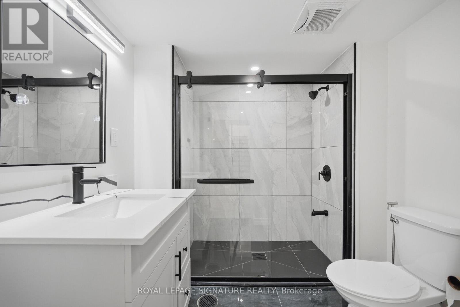 60 LOFTHOUSE DRIVE - 31