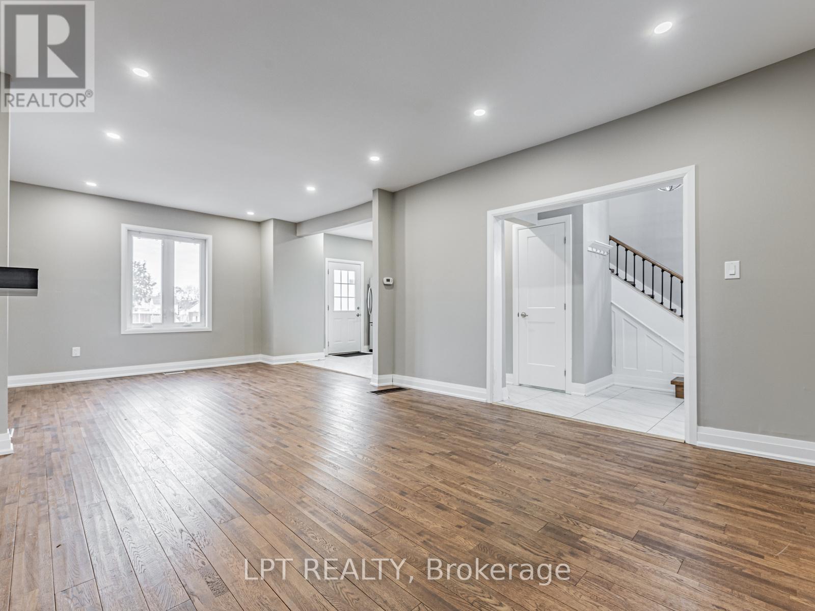 201 RITSON ROAD S - 18