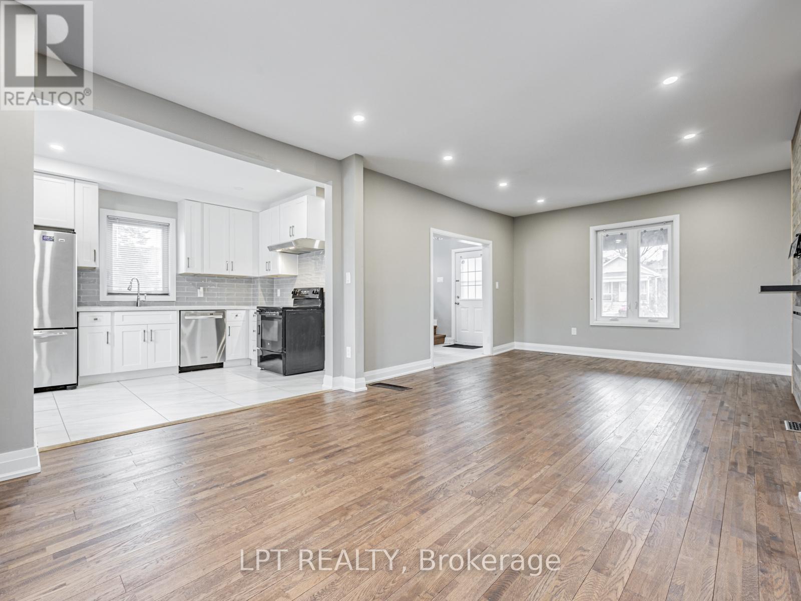 201 RITSON ROAD S - 22