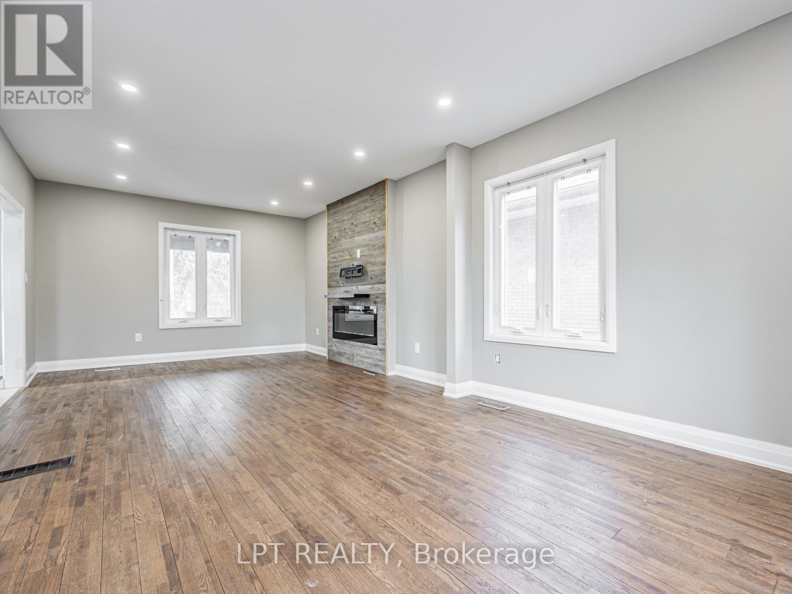201 RITSON ROAD S - 23