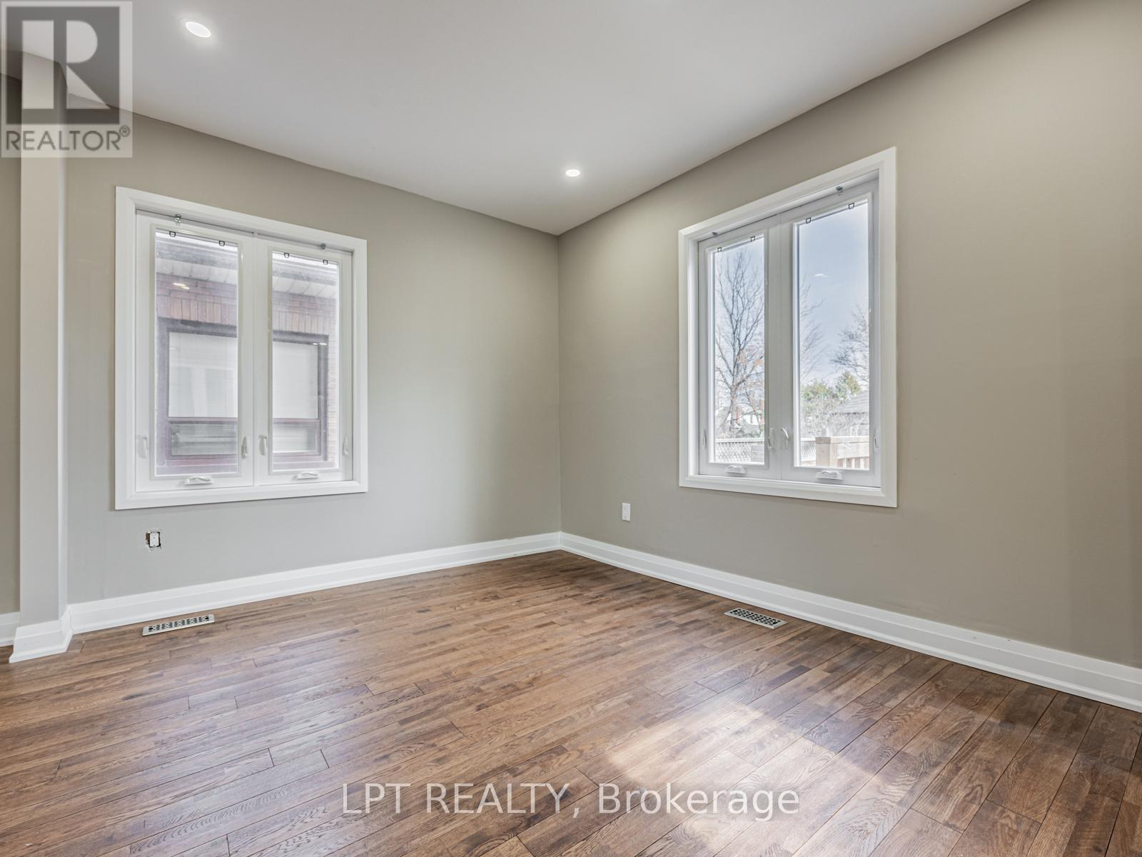 201 RITSON ROAD S - 24