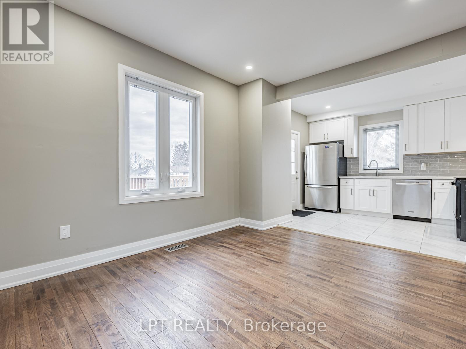 201 RITSON ROAD S - 25