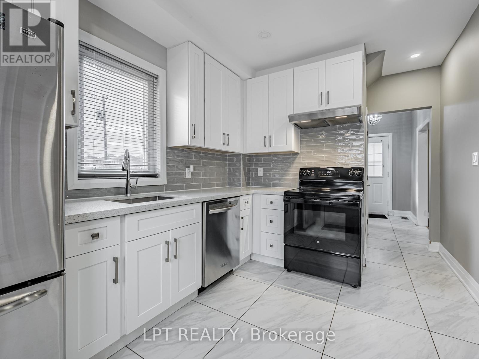 201 RITSON ROAD S - 30
