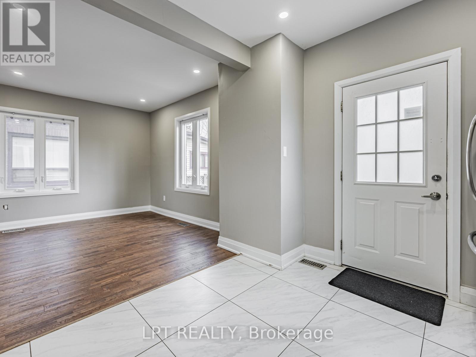 201 RITSON ROAD S - 32