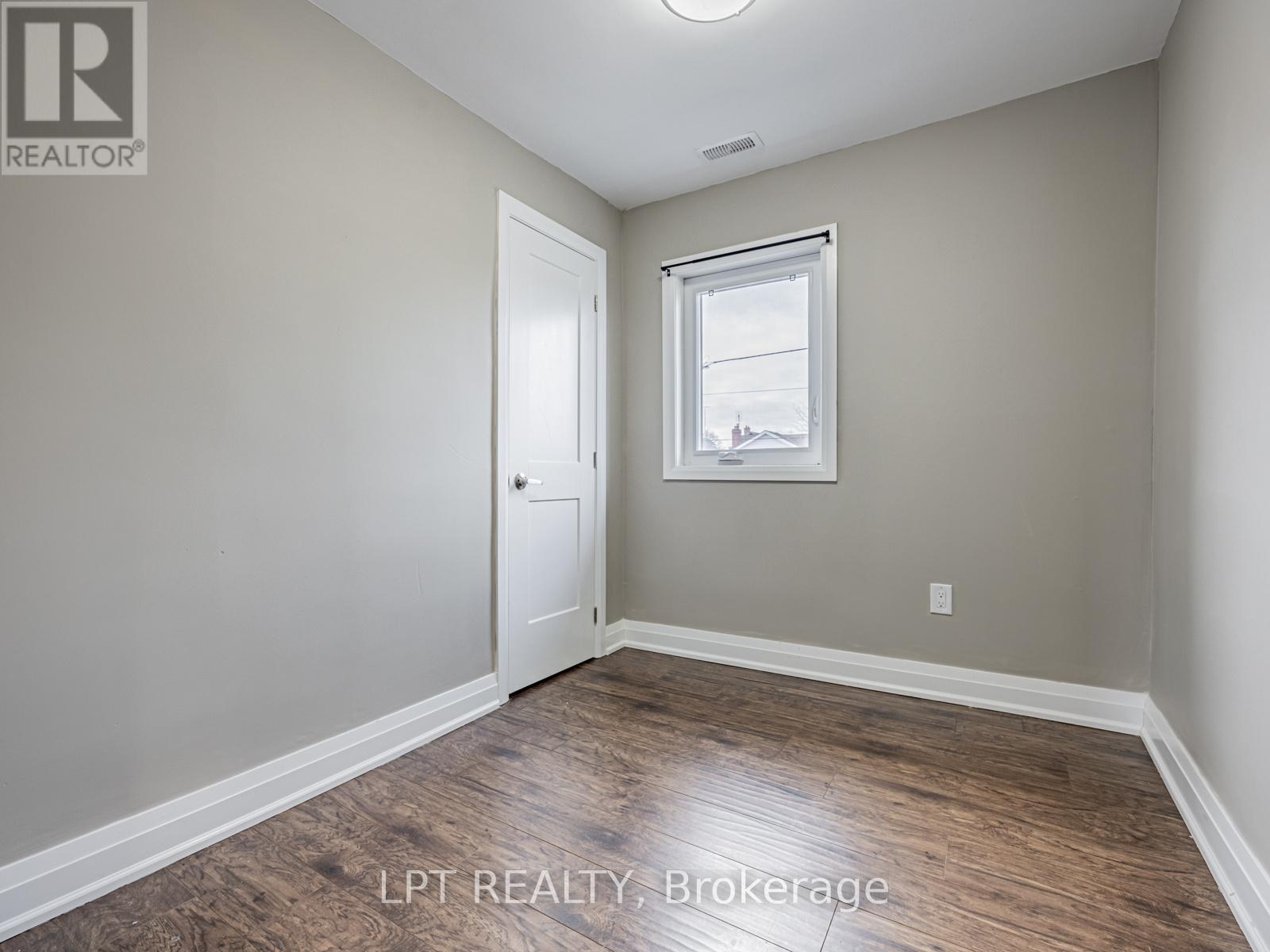 201 RITSON ROAD S - 34