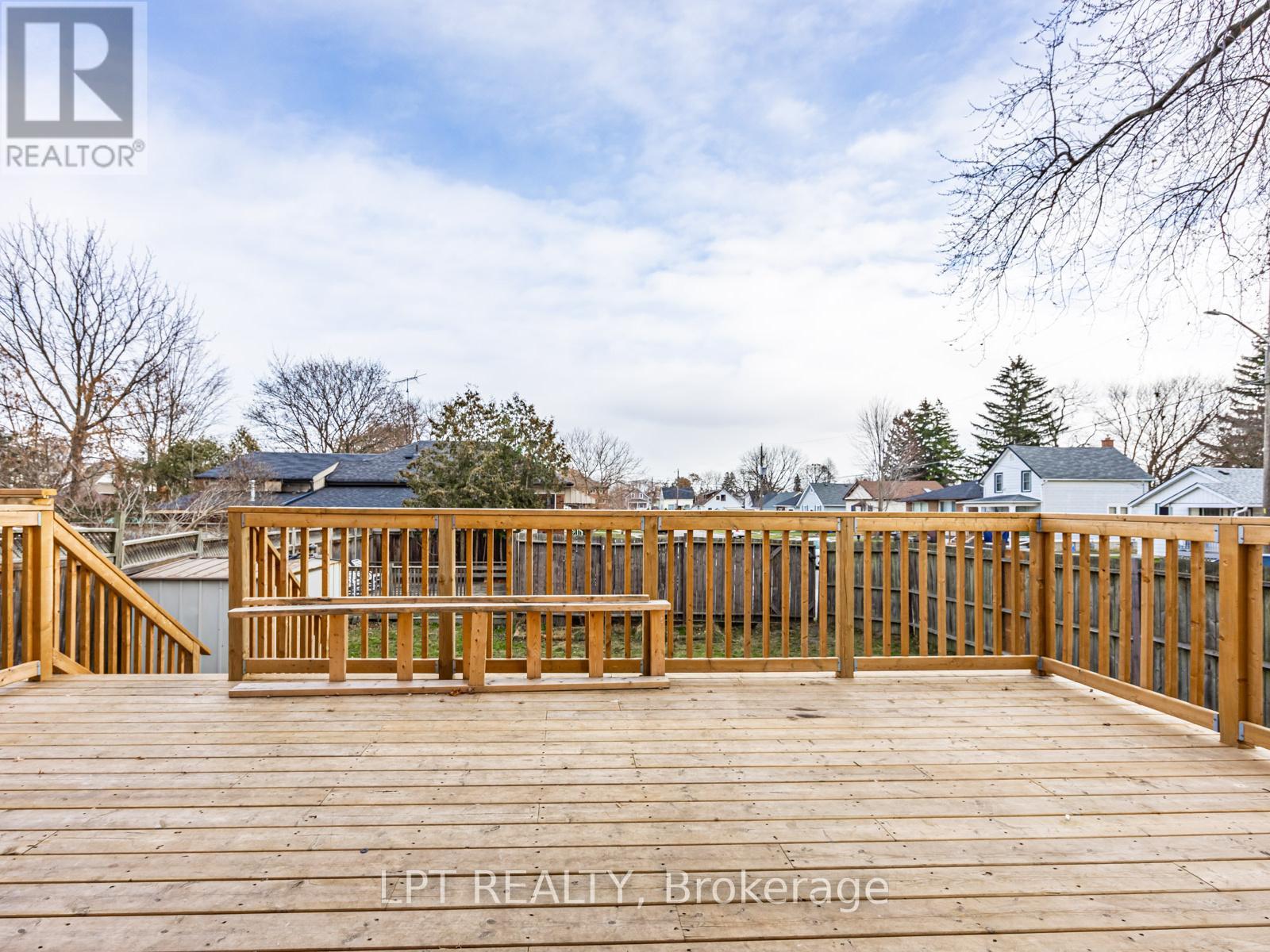 201 RITSON ROAD S - 41