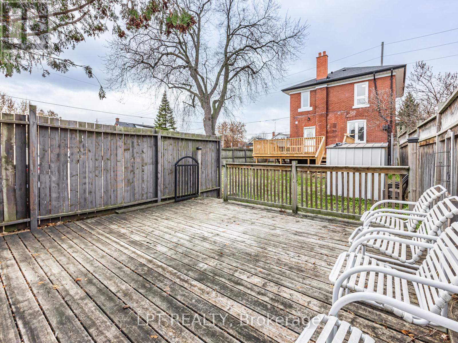 201 RITSON ROAD S - 5